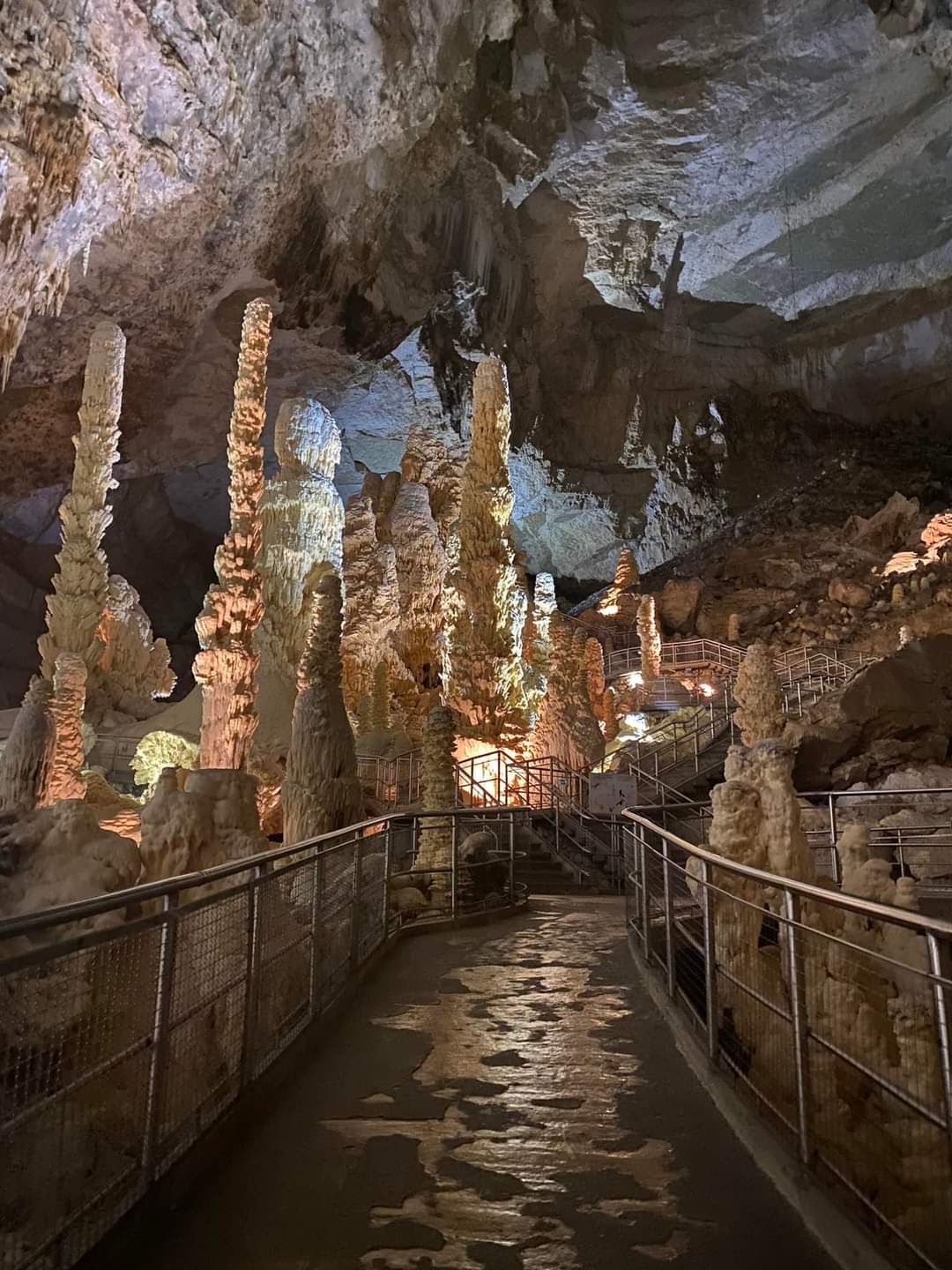 Frasassi Caves