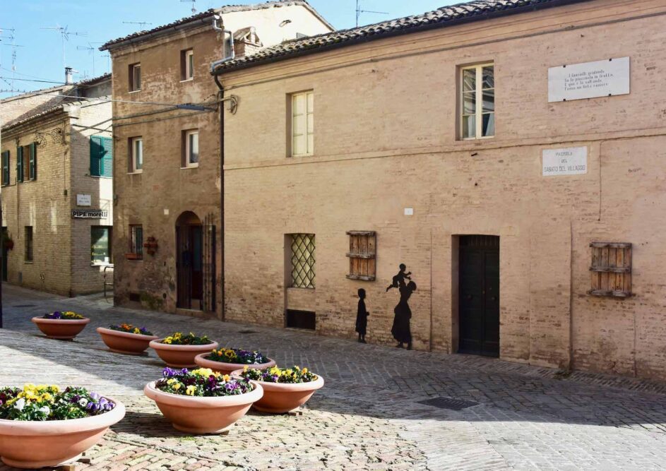 cosa-vedere-a-recanati-piazzuola-sabato-del-villaggio "Sabato del Villaggio" square