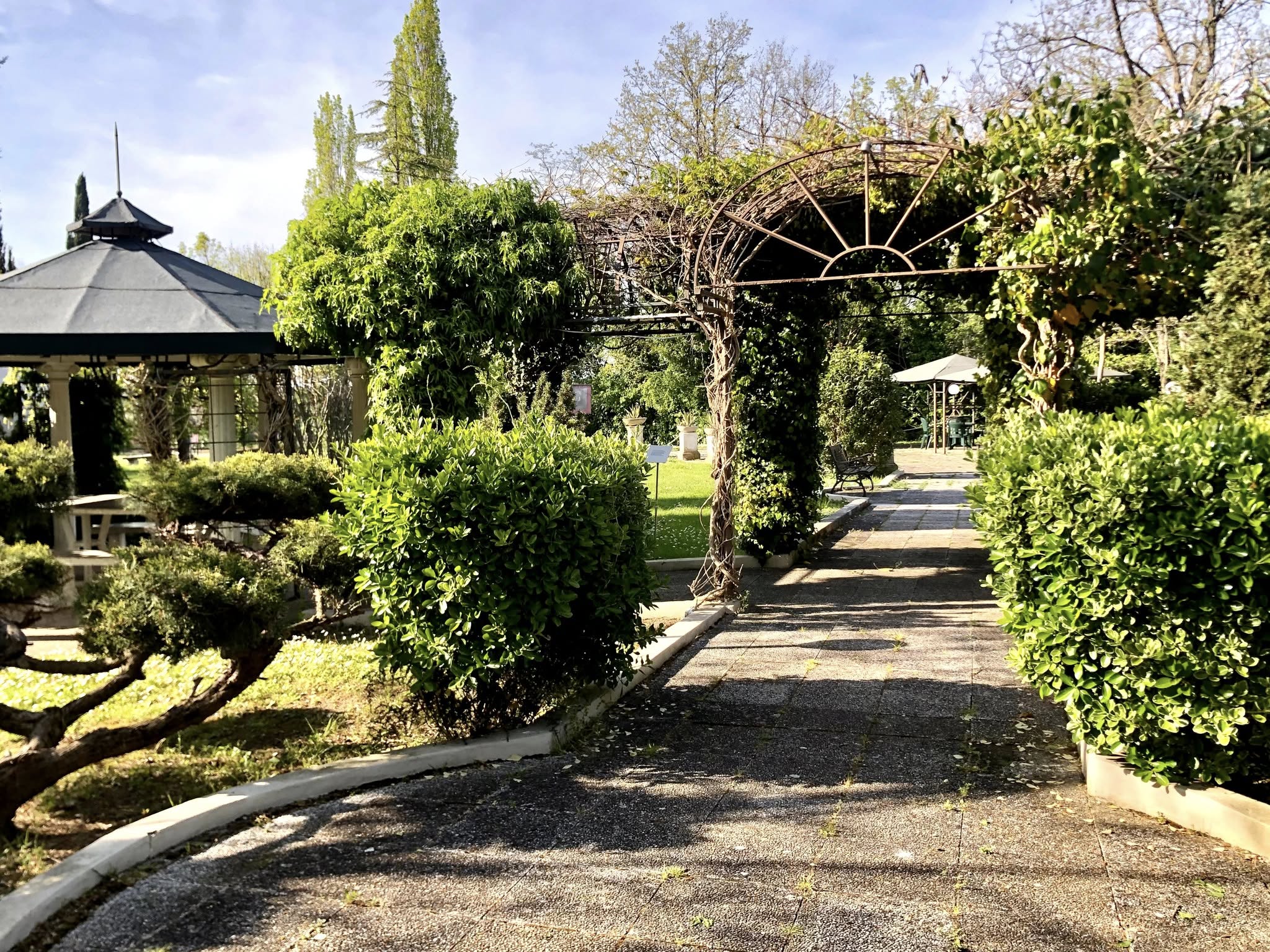 Welcome to a storybook place, hidden away from the world - Image 2